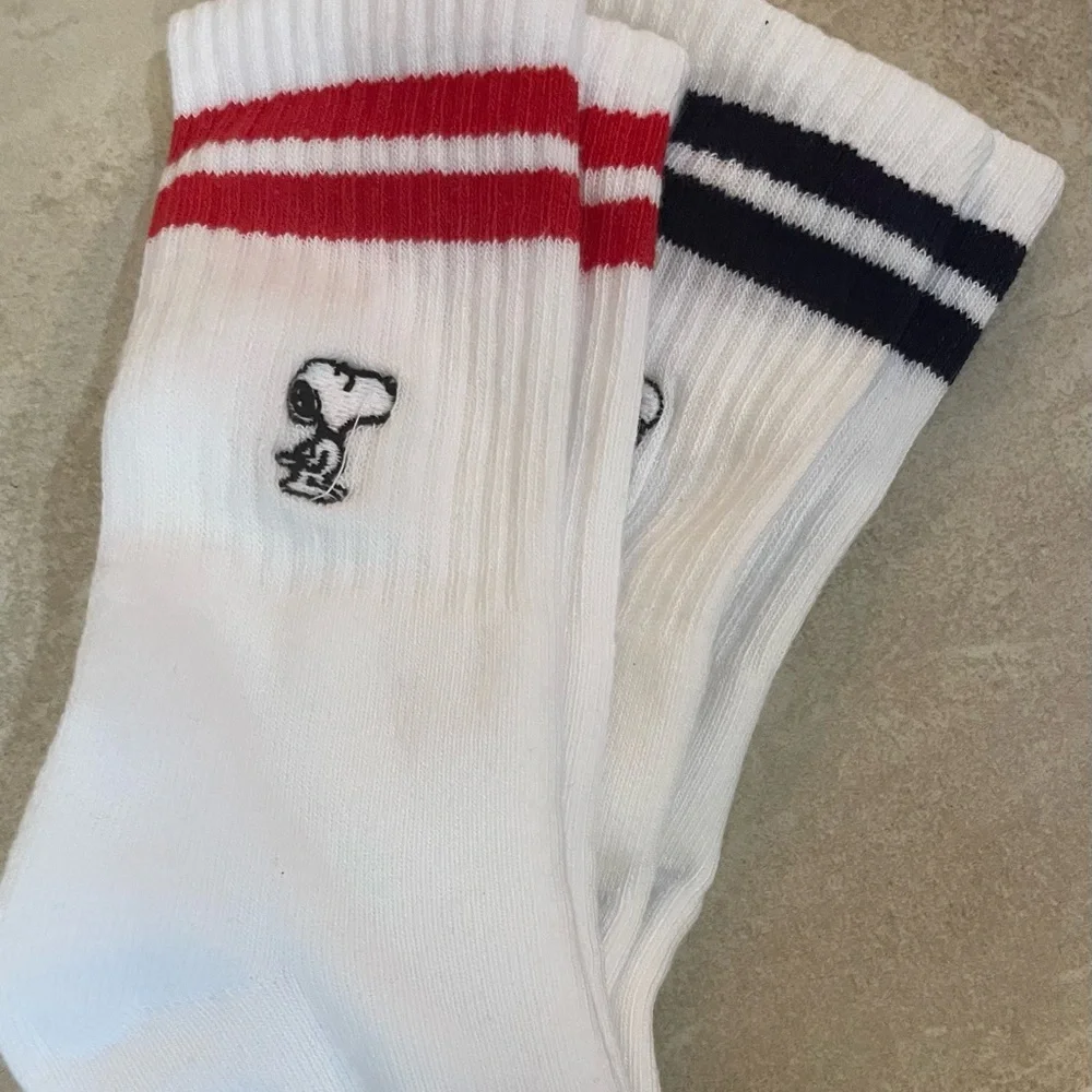 JANIE AND JACK PEANUTS™ SNOOPY CREW SOCK 2-PACK